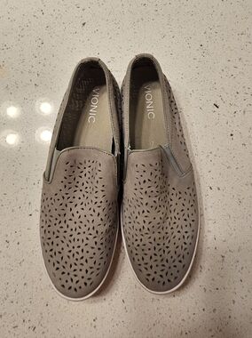 Vionic Splendid Midi Women's Slip-On Perforated Loafers - Taupe Gray. Size 8.5